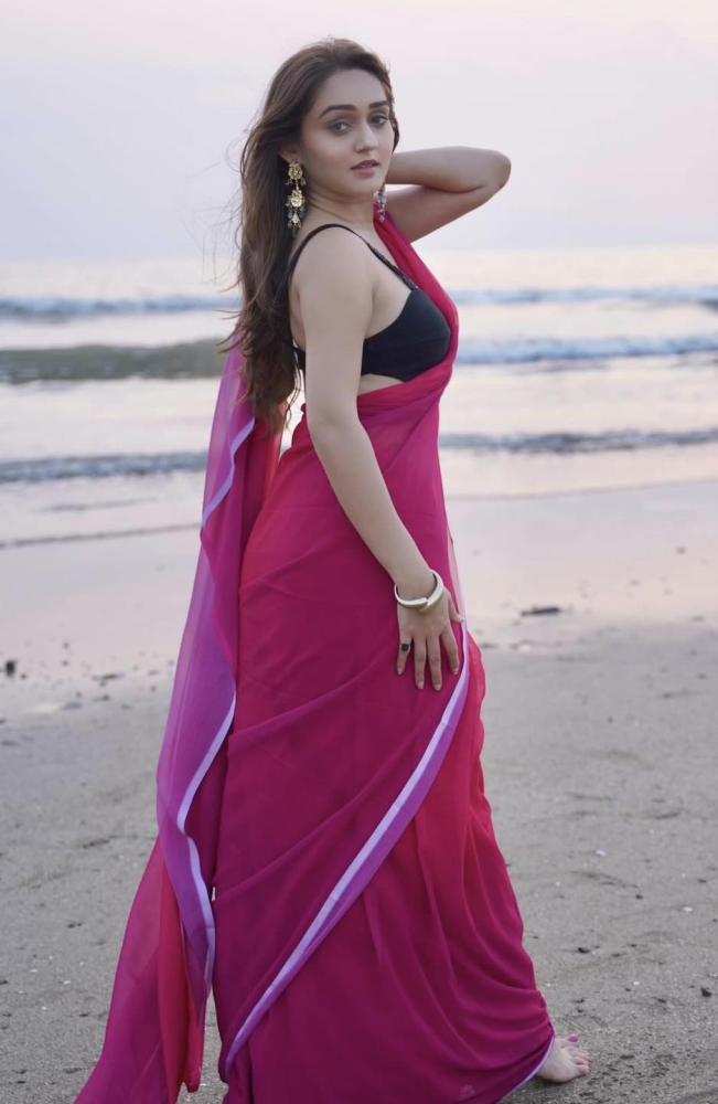 tanya-sharma-is-a-sight-to-behold-in-white-dress